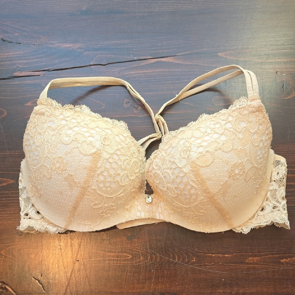 Victoria's Secret Body By Victoria Lace Padded Bra 34C Nude/Beige - Picture 1 of 3